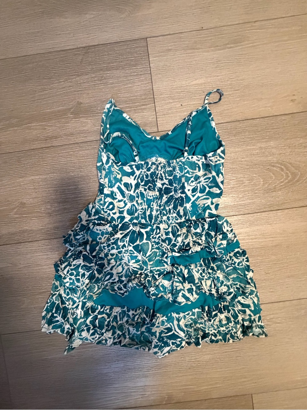 Dress - Picture 3 of 4